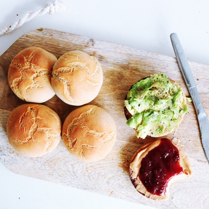 GLUTENFREIE, HELLE BRÖTCHEN – Vegane Rezepte auf 100Affen.de
