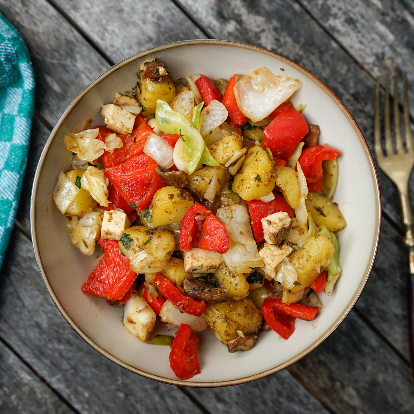 Kartoffelpfanne mit Räuchersalz – Vegane Rezepte auf 100Affen.de