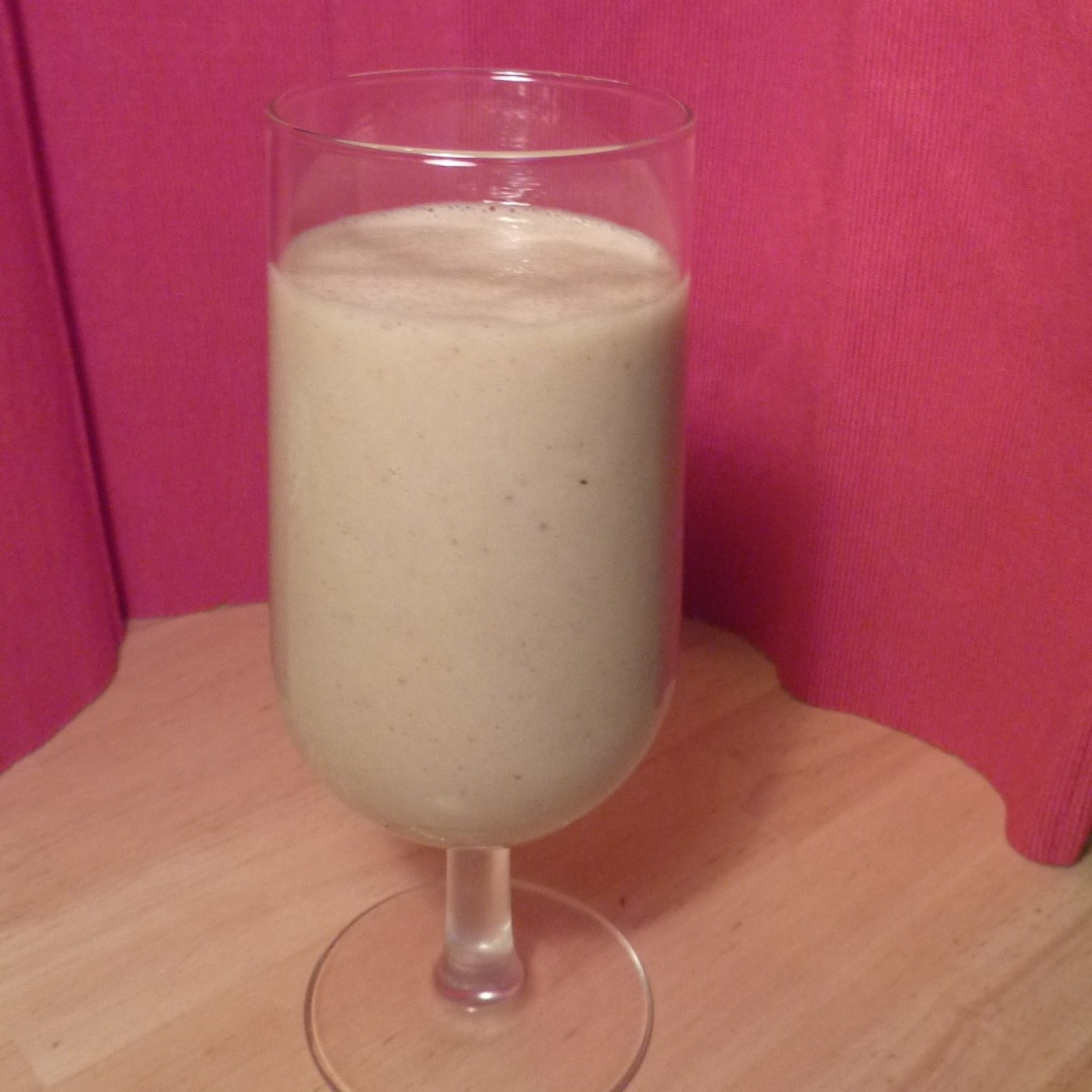 Bananen Erdnuss Milch – Vegane Rezepte auf 100Affen.de