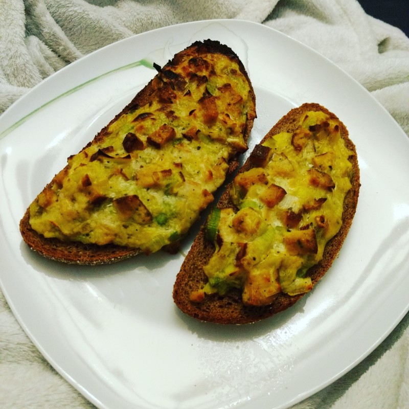 Lauch-Zwiebel-Brot