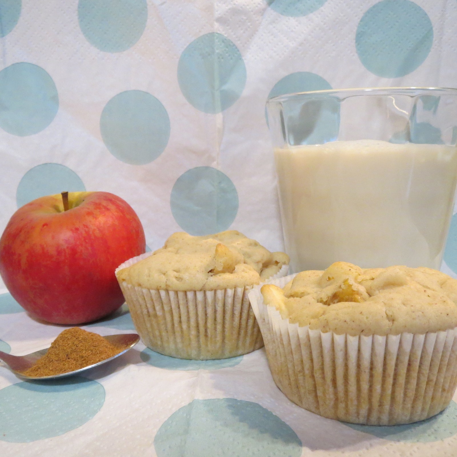 Apfel-Zimt-Muffins – Vegane Rezepte auf 100Affen.de