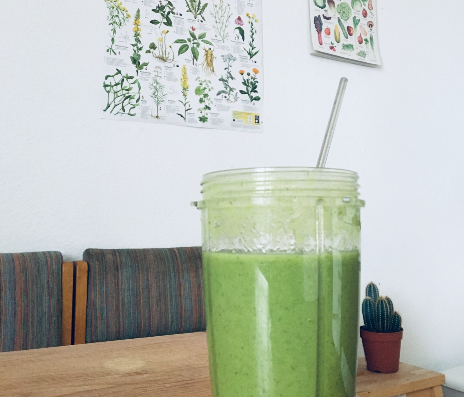 Grüner Smoothie mit Wirsing – Vegane Rezepte auf 100Affen.de