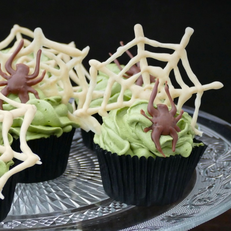Halloween Spinnennetz Cupcakes