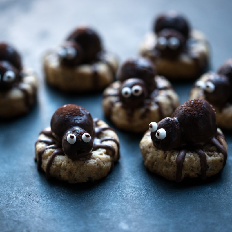 Halloween Spinnennetz Cupcakes – Vegane Rezepte auf 100Affen.de