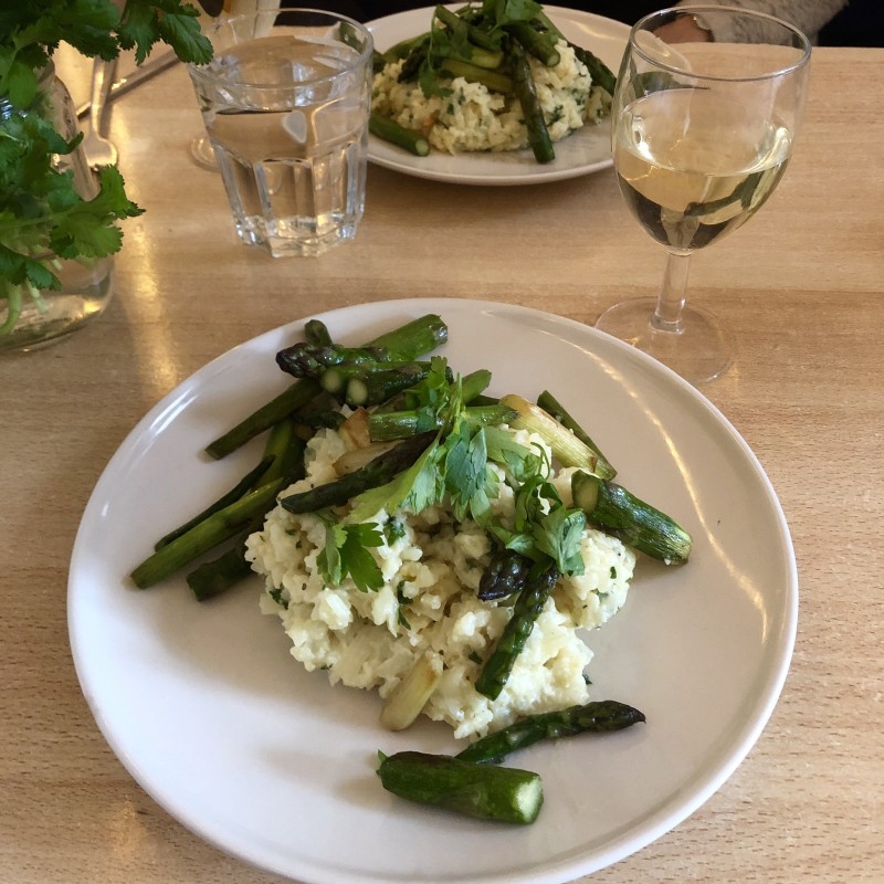 Risotto mit grünem Spargel