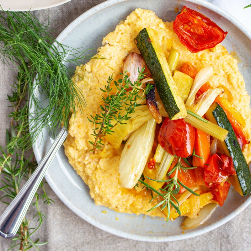 ZITRONENPOLENTA MIT OFENGEMÜSE