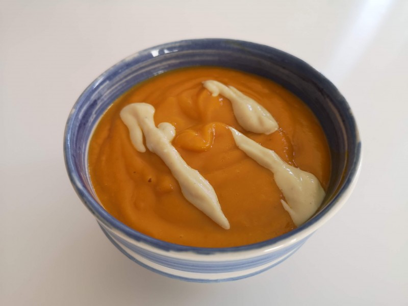 Süsskartoffelsuppe Cashew Topping