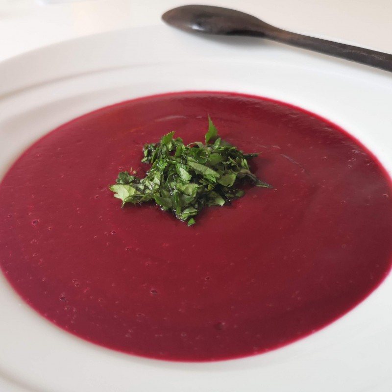 ROTE SPÄTWINTER SUPPE