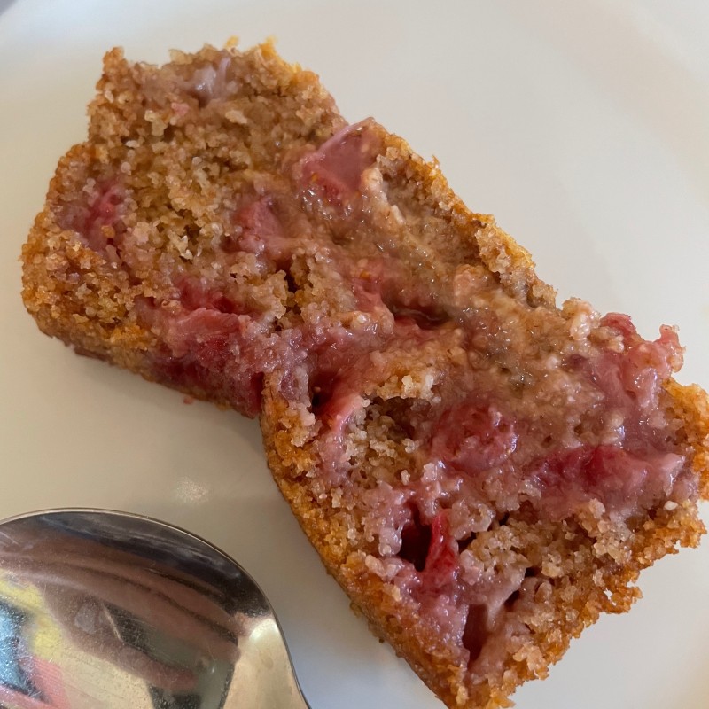 Weizenvollkornkuchen mit saftigem Kern