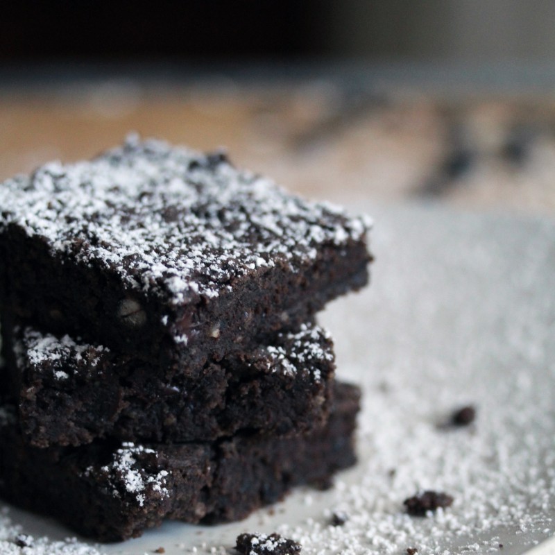 BLACK BEAN BROWNIES