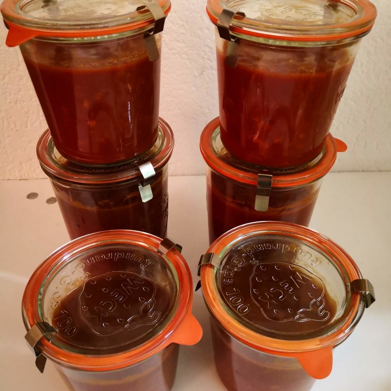 Tomatensauce auf Vorrat