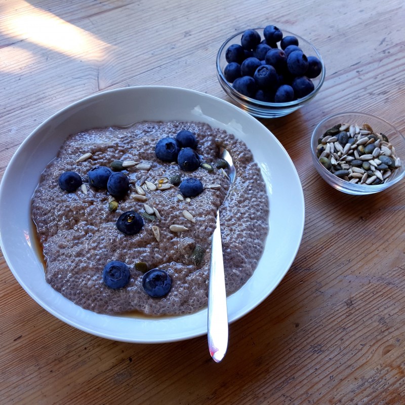 Chia-Pudding mit Ahornsirup