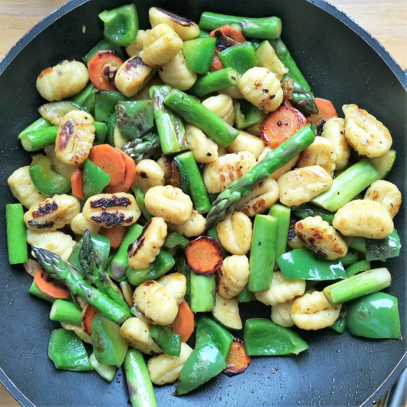 vegane Gnocchi-Gemüse-Pfanne