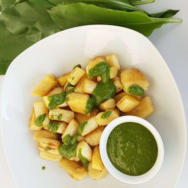 Spargel-Gnocchi mit Bärlauchpesto