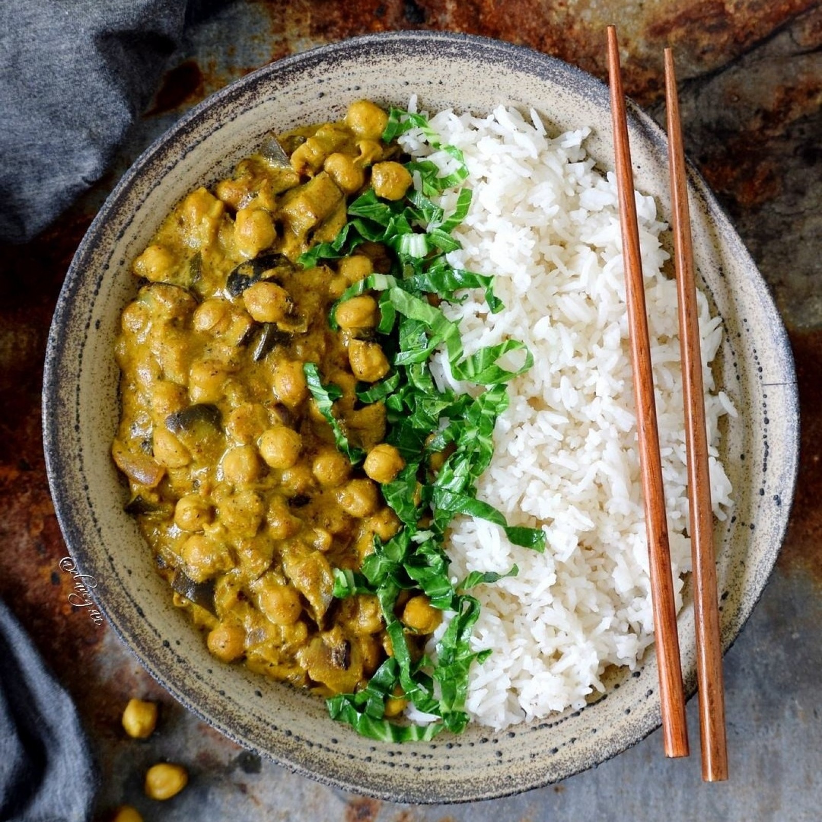 Kichererbsen Curry mit Auberginen – Vegane Rezepte auf 100Affen.de