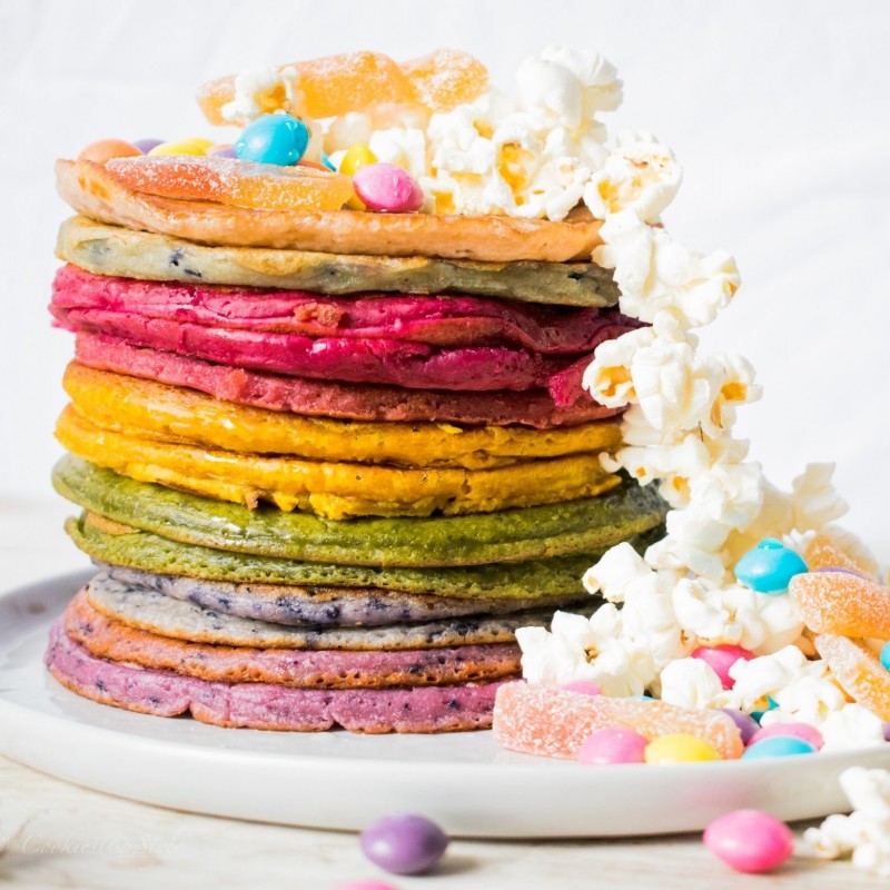 SUPER FLUFFY UNICORN PANCAKES