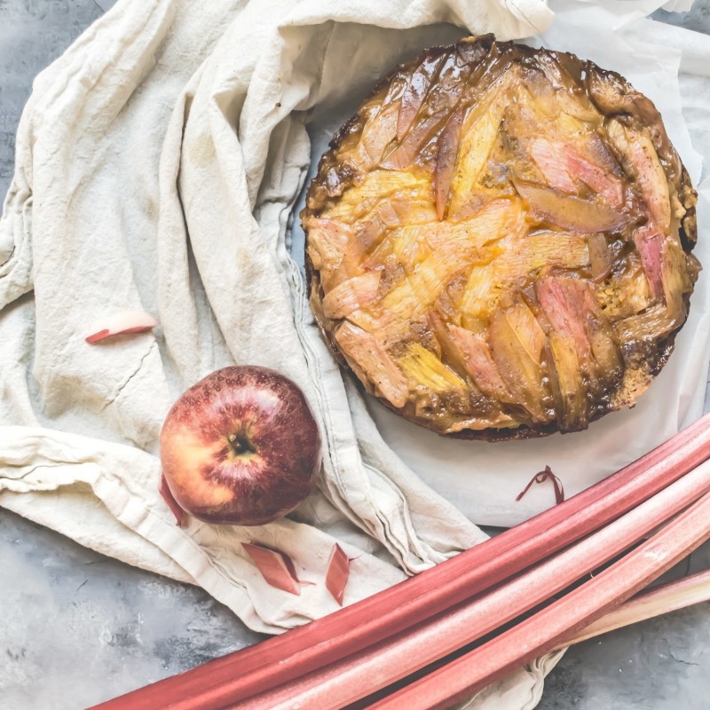 Upside Down Rhabarber Kuchen