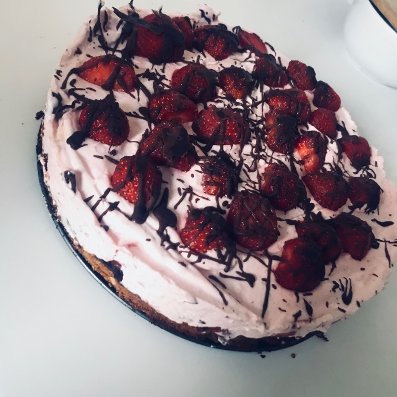 Erdbeeren-Sahne Torte