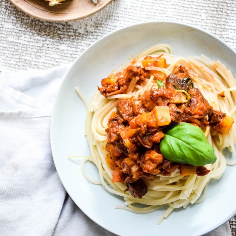 SPAGHETTI MIT JACKFRUIT BOLOGNESE