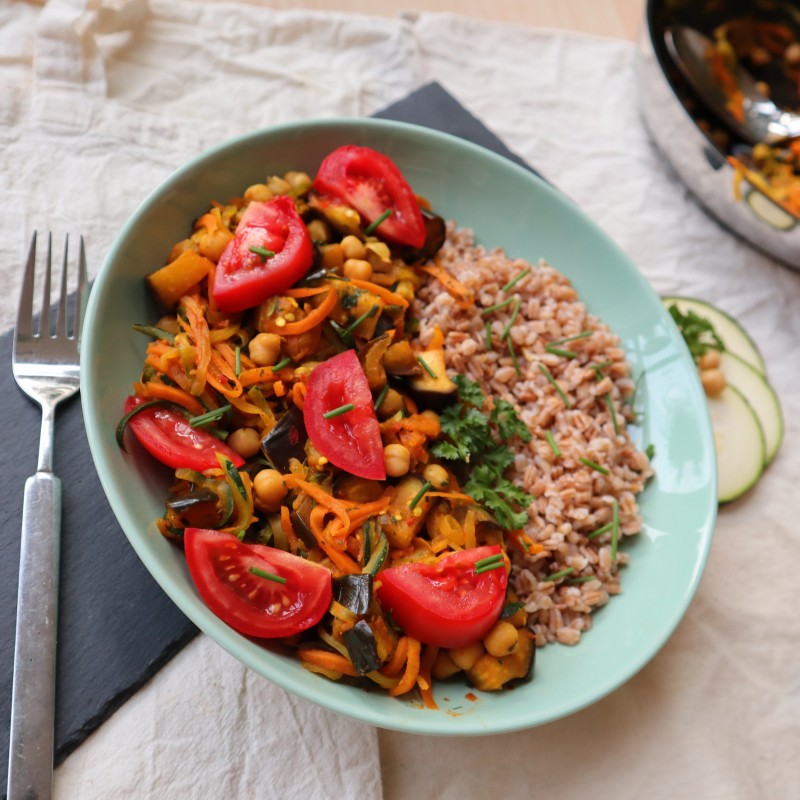 Gemüse Curry mit Dinkelreis